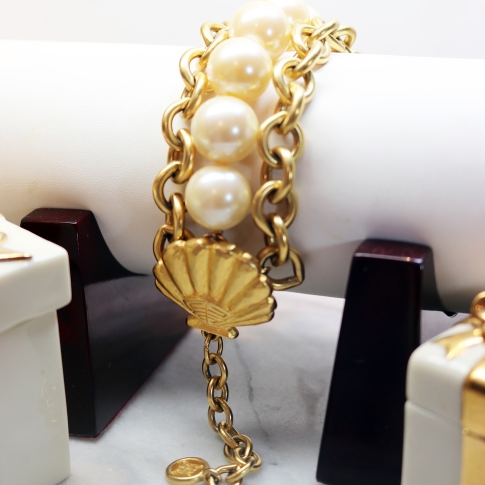 ⚜️ Rare Vintage Givenchy Bijoux Pearl & Gold Seashell Link Adjustable Bracelet ✨ - Picture 14 of 16